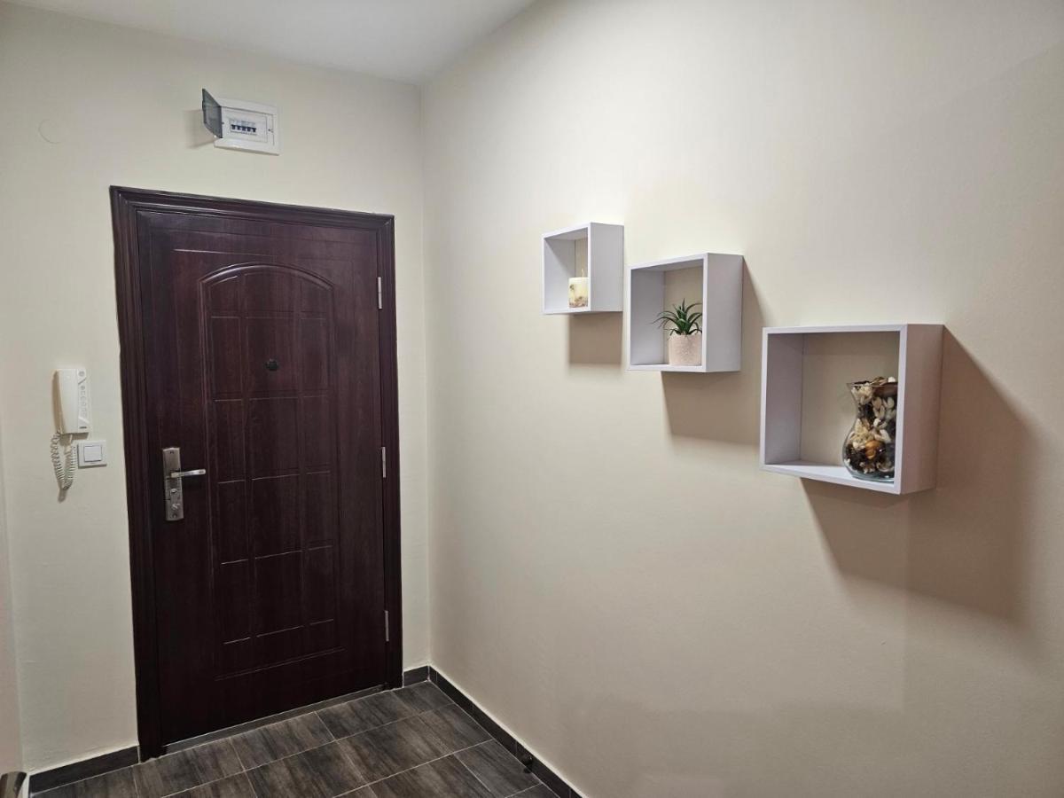 Studio Mirage Kazanlŭk Esterno foto